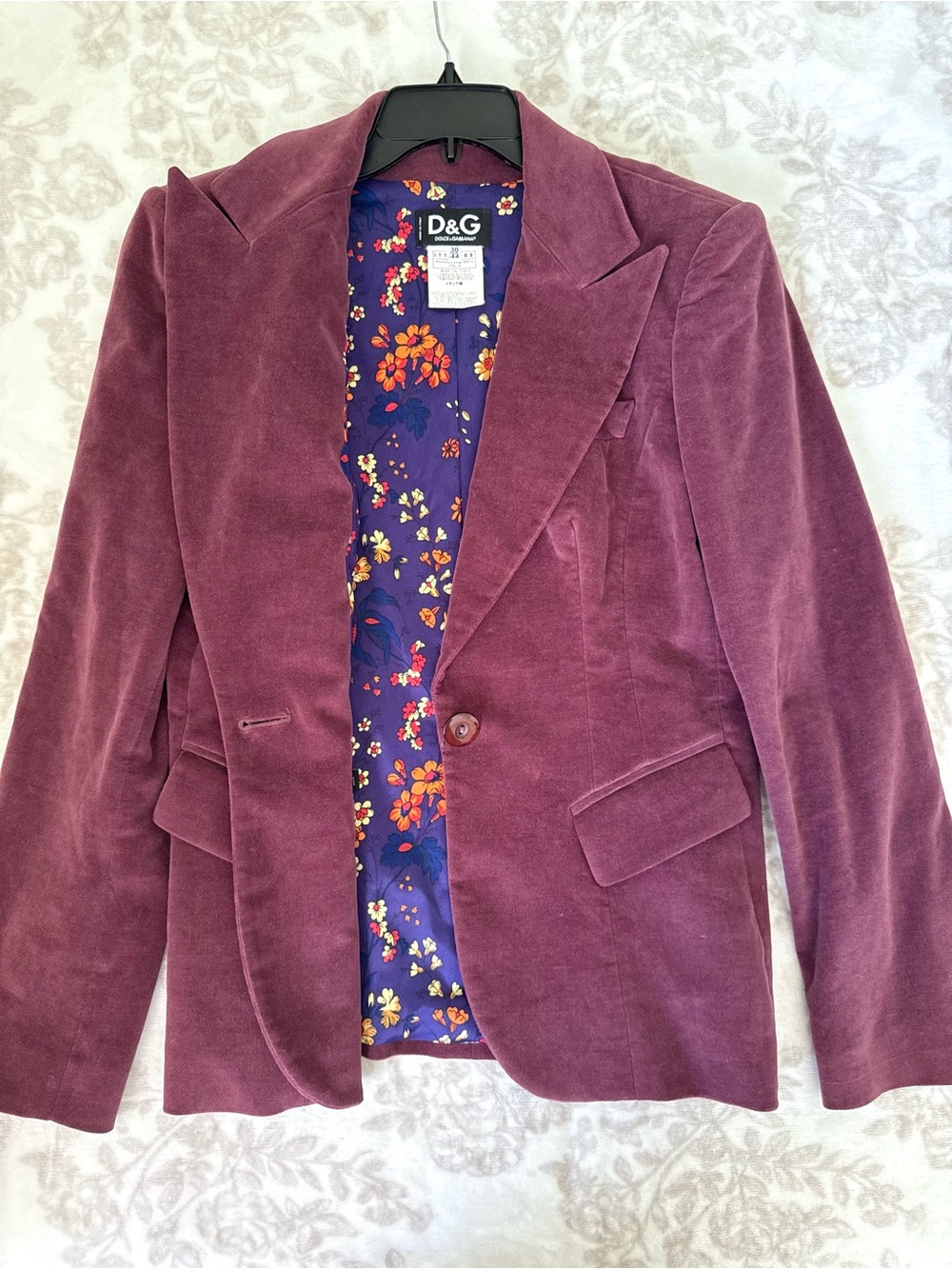 D&G Dolce & Gabbana Vintage Mauve Velvet Blazer with Colorful Floral Lining